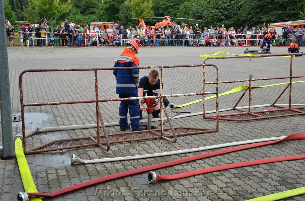 Tag der Offenen Tuer BF Koeln Weidenpesch Scheibenstr P192.JPG